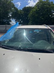2010 Buick Enclave 2XL - Primary Damage Right Image